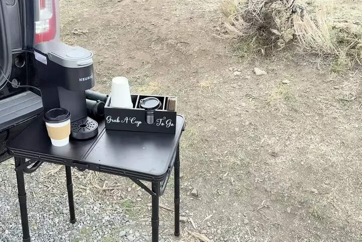 Yellowstone PRIVATE Winter SAFARI and Wolf Watching