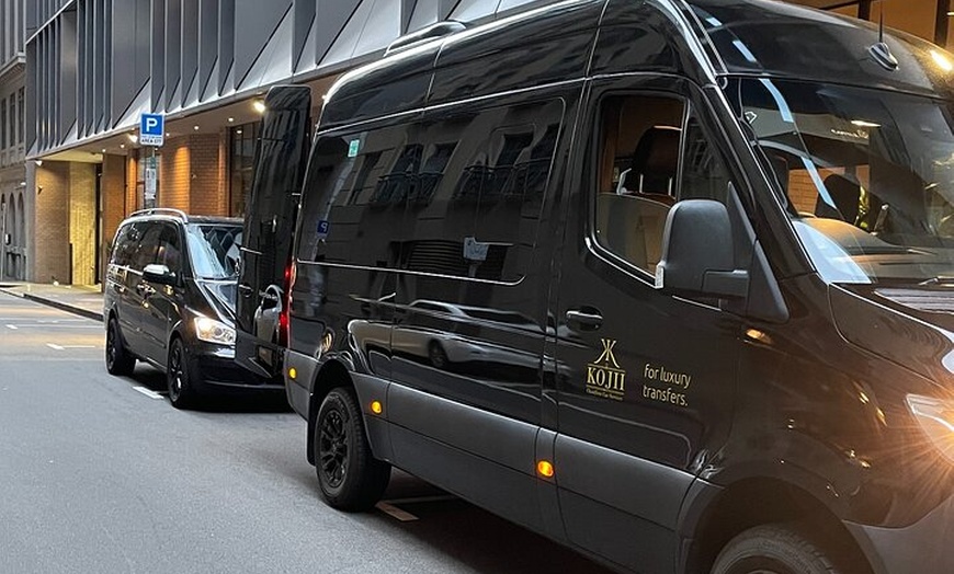 Image 5: Melbourne CBD to MEL Airport Private Transfer 4 or more