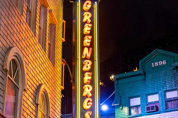 Best Bites on The Las Vegas Strip: A Traveler's Guide to Sin City