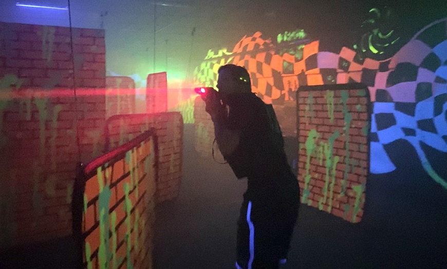 Image 2: $20 For 2 Games Of Laser Tag For 2 People + $10 Worth Of Arcade Tok...