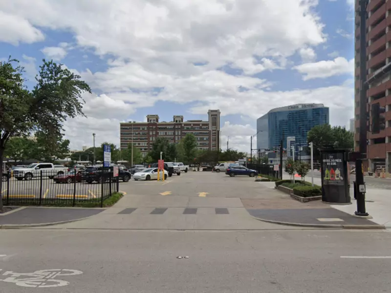 Parking at Bank of America Plaza South Lot