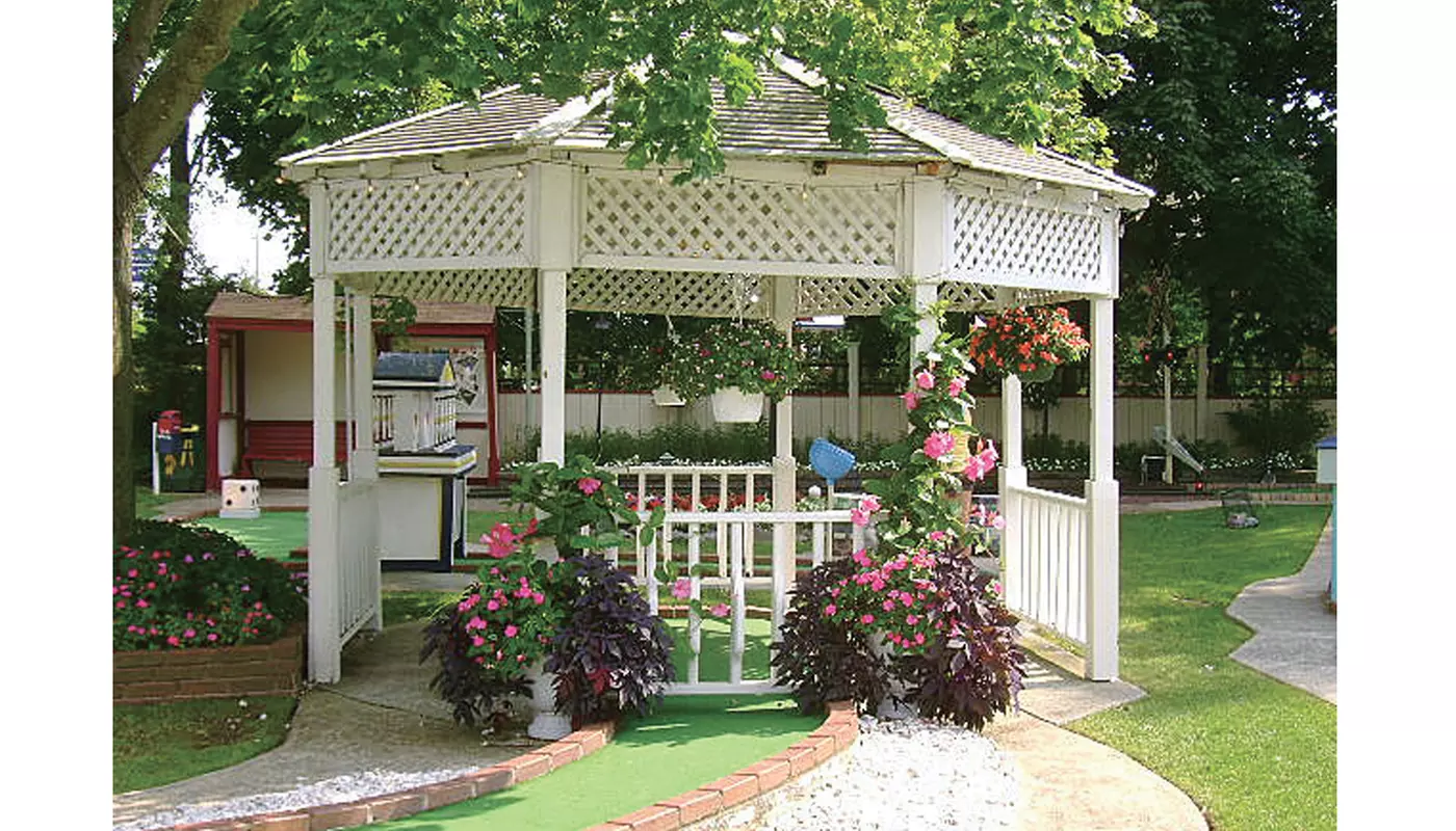 $16 For Nighttime Mini Golf For 4 (After 6pm) (Reg. $32) - Primary Image