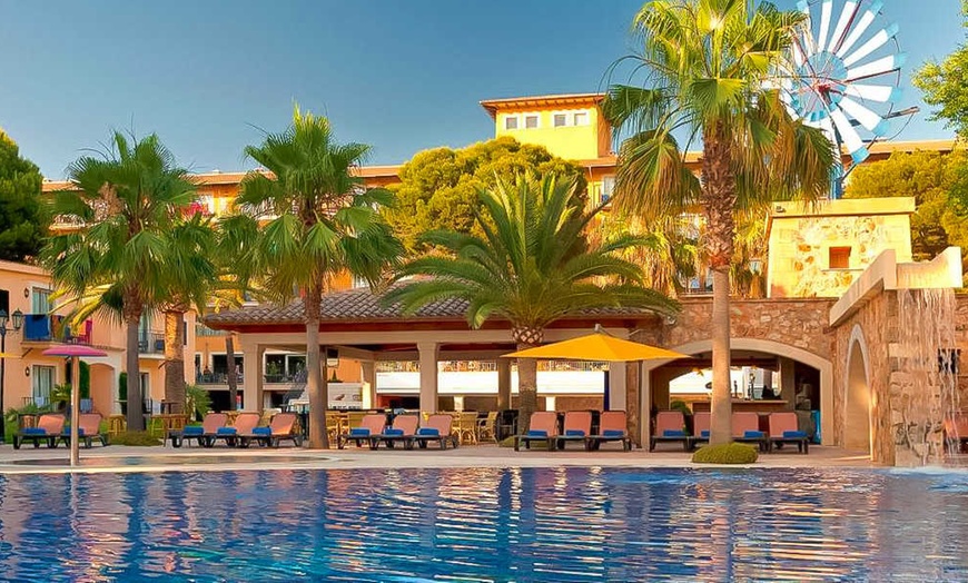 Image 1: ✈ MAJORQUE | El Arenal - Occidental Playa De Palma 4* - Demi-pensio...