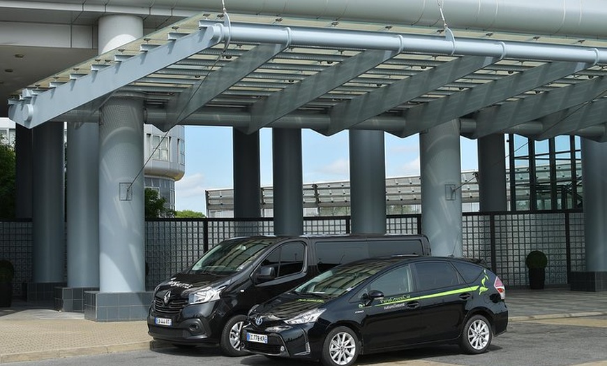 Image 5: Transfert Privé SUV : Paris à Aéroport Charles DE Gaulle (CDG)