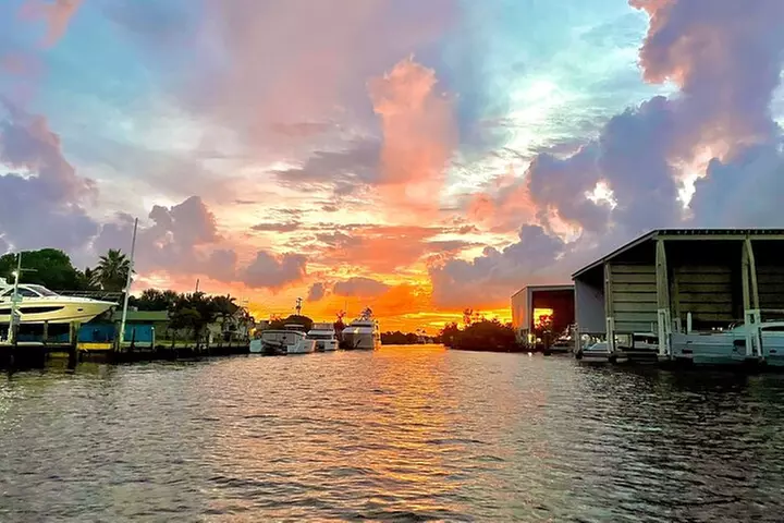 1 Hour-Relaxing Private Boat Tour - Fort Lauderdale (Up to 6 Pax)