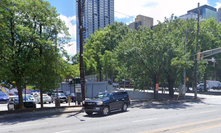 Image 3: Parking at Pemberton Place Central Parking Lot