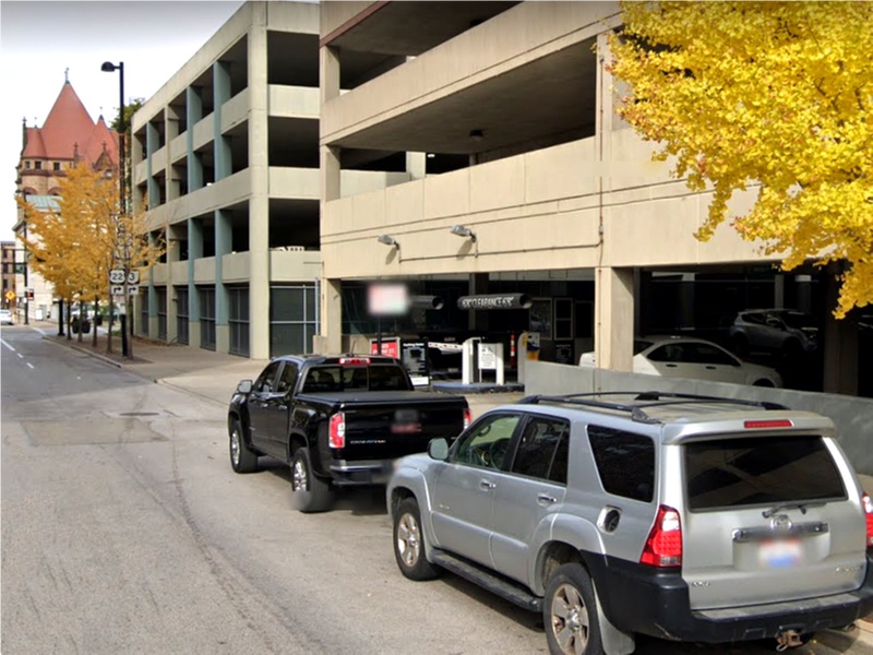 Parking at 605 Plum St. Garage