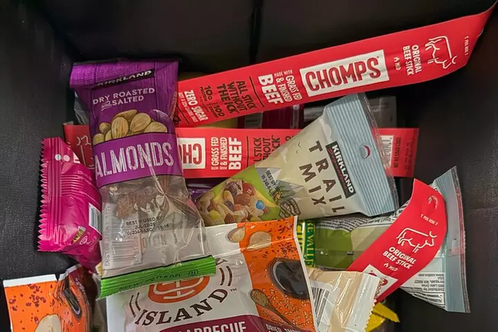 Yellowstone PRIVATE Winter SAFARI and Wolf Watching