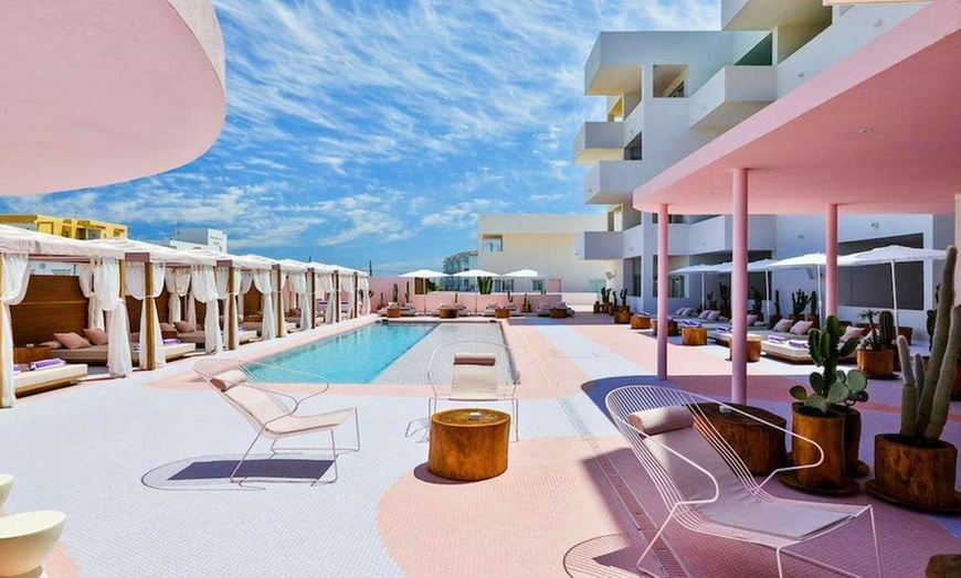 Image 3: ✈ IBIZA | Bahía de Sant Antoni - Paradiso Ibiza Art Hotel 4* - Pisc...