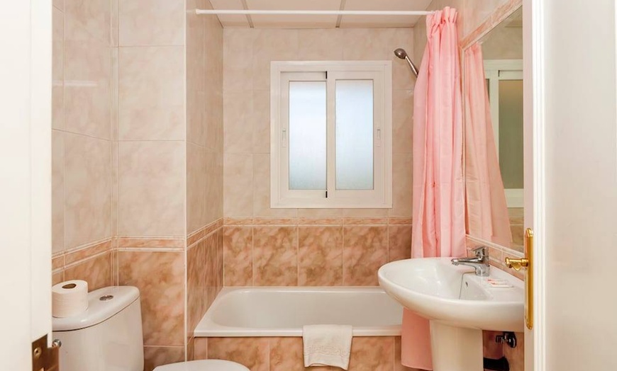 Image 6: ✈ COSTA DEL SOL | Fuengirola - Apartamentos Turísticos Stella Maris...