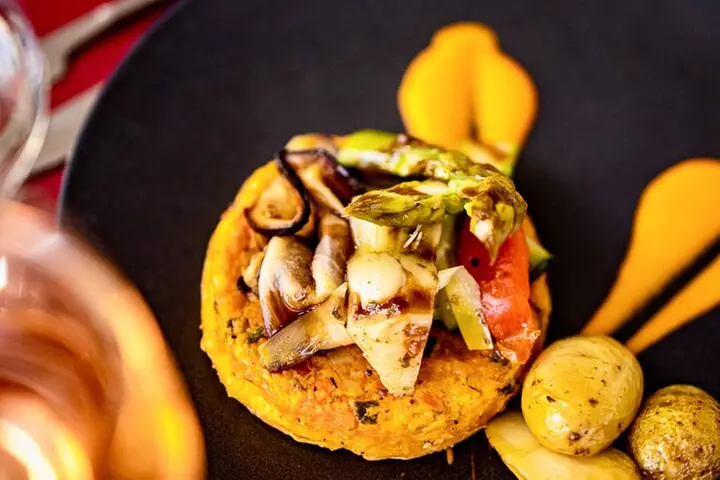 Dîner croisière sur la Seine avec Rooftop et chanteur live