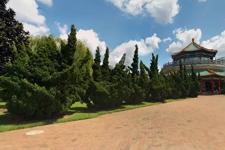 Self-Guided Scavenger Hunt: Mystery of Norfolk