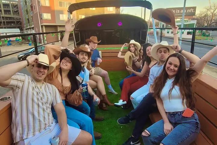 Roofless Party Bus Tour in Downtown Austin