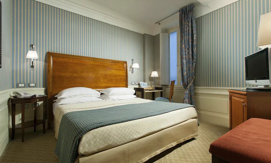 Image 2: ✈ ITALIA | Roma - Hotel Stendhal 4* - Centro città