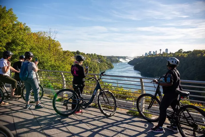 Niagara Falls E-Bike Tour