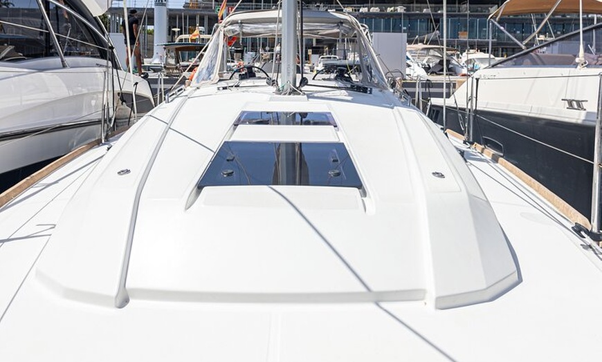 Image 3: Yate a vela privado por la Bahía de Palma y calas cercanas