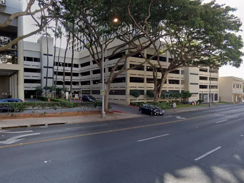 Parking at Hale Pauahi Garage