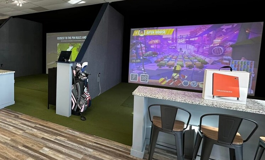 Image 3: $50 For A 2 Hour Indoor Golf Bay Rental (Reg. $100)