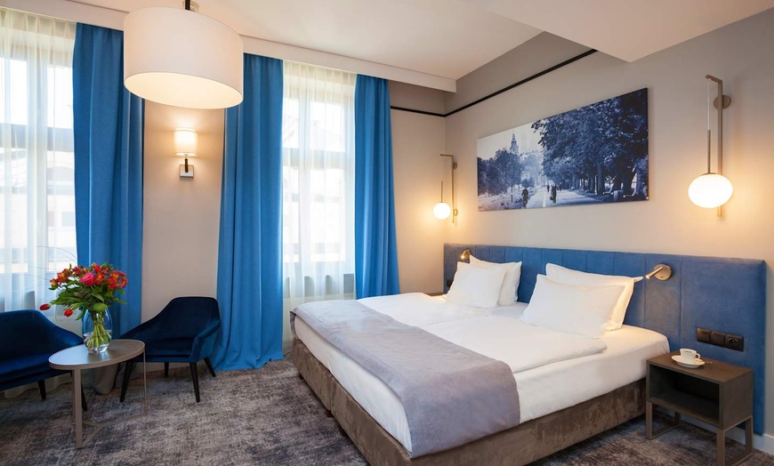 Image 1: ✈ POLONIA | Cracovia - Hotel Unicus 4* - City break
