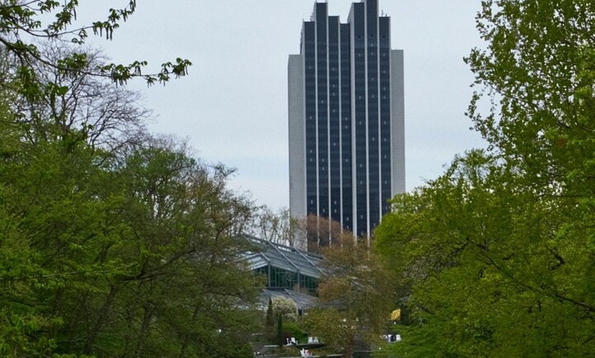 Image 2: Hamburgs Neustadt Parks Gängeviertel Bürgertum und Neustädter