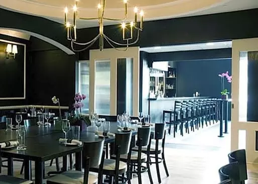5% Cash Back at Easy Bistro and Bar