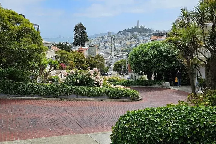 Private Luxury Car Tour in San Francisco Hotel Kabuki