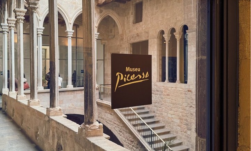 Image 3: Museo Picasso de Barcelona & Tour opcional de comida y vino en El Born