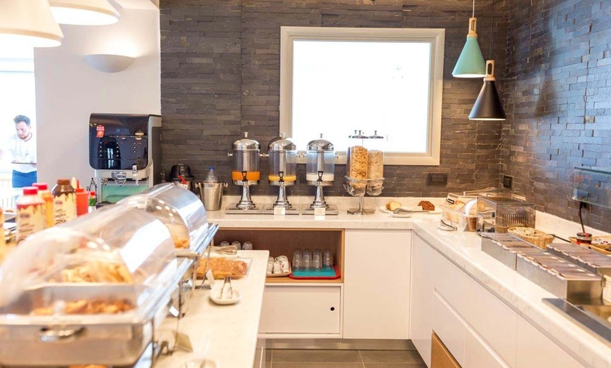 Image 8: ✈ SANTORIN | Akrotiri - Goulielmos Hotel & Spa 4*, 3 nuit - Piscine...