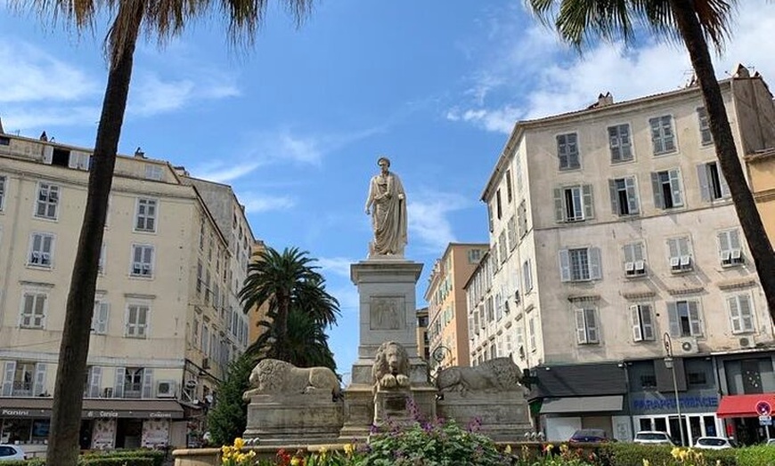 Image 6: Visite historique et gastronomique à Ajaccio Food Tour