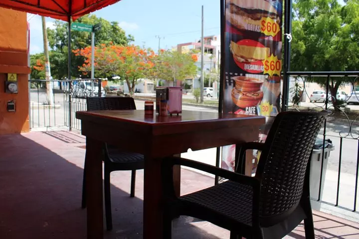 Cancun City Shopping and Local Food Tour Private Experience