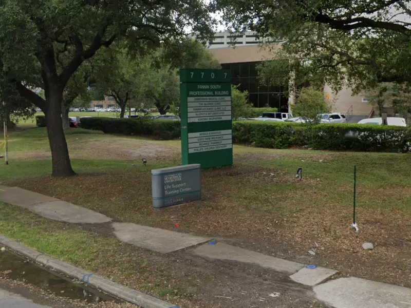 Parking at Fannin South Professional Building Lot - Valet