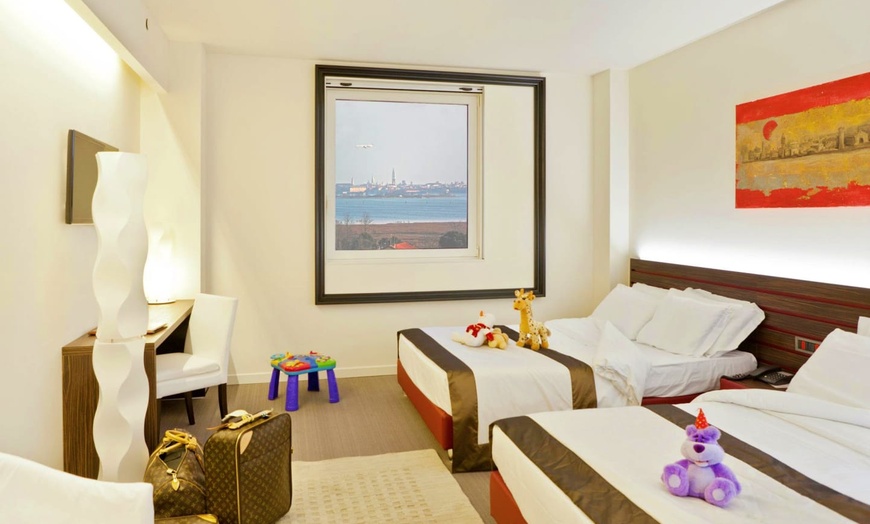Image 8: ✈ ITALIE | Venise Mestre - Antony Hotel 4*, 2 nuit - City break