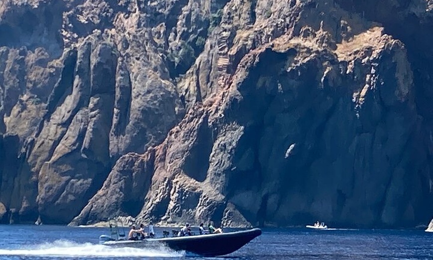 Image 9: Scandola Girolata Les Calanques de Piana en Go Fast 10 Pax