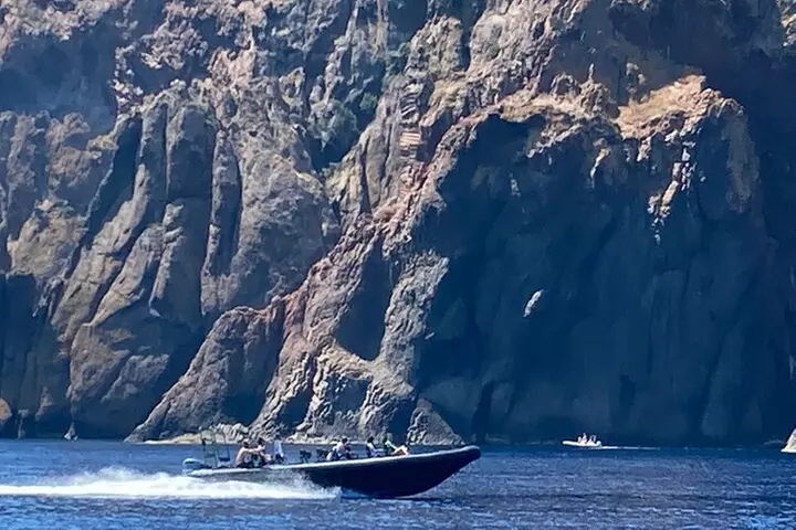 Au départ de Porto(Fr) Scandola Girolata Capo-Rosso