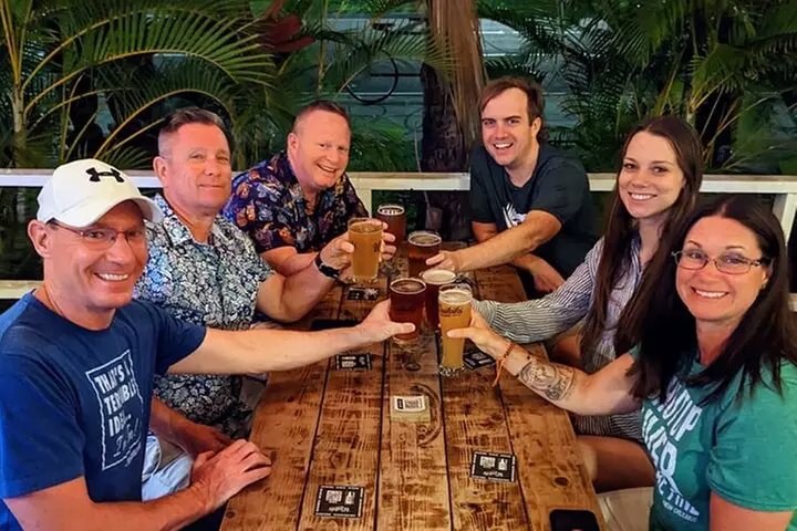Sips & Secrets of Hawaii Pub Crawl - Primary Image