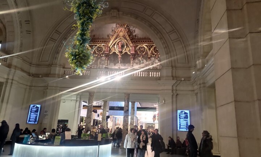 Image 7: Stories in Art London Victoria and Albert Museum Private tour