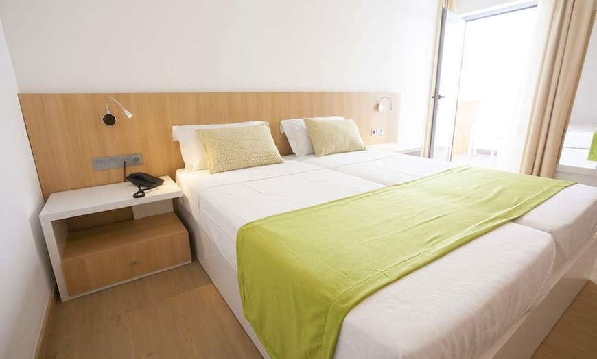 Image 3: ✈ ILE DE SAL | Santa Maria - Hotel Da Luz 3*, 5 nuit - Piscine exté...