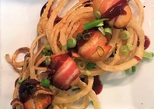 5% Cash Back at Lucky Oyster Seafood Grill