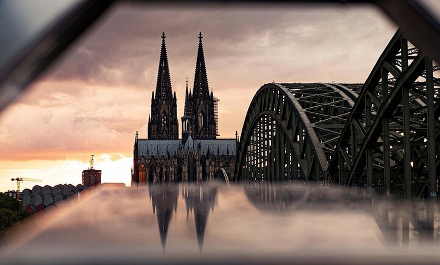 Image 6: Liebesschlösser und malerische Ausblicke Fotoshooting an der Hohenz...