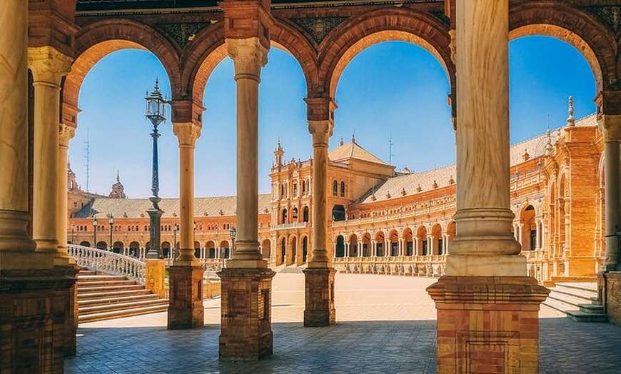 Image 2: Visita Prioritaria Oficial al Real Alcázar de Sevilla