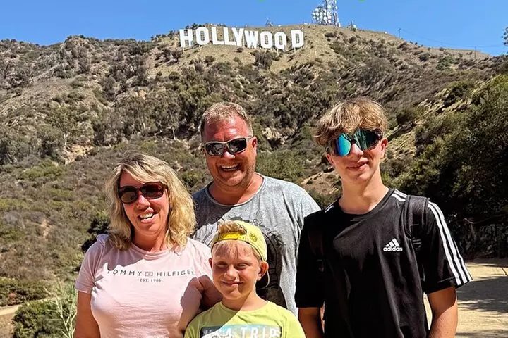 Shared 4 Hours LA Afternoon Tour With Hollywood Sign and Star Homes