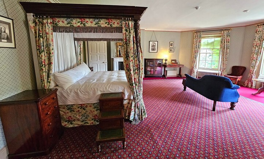 Image 3: Private Transfer & Ticket: Winston Churchill Chartwell House