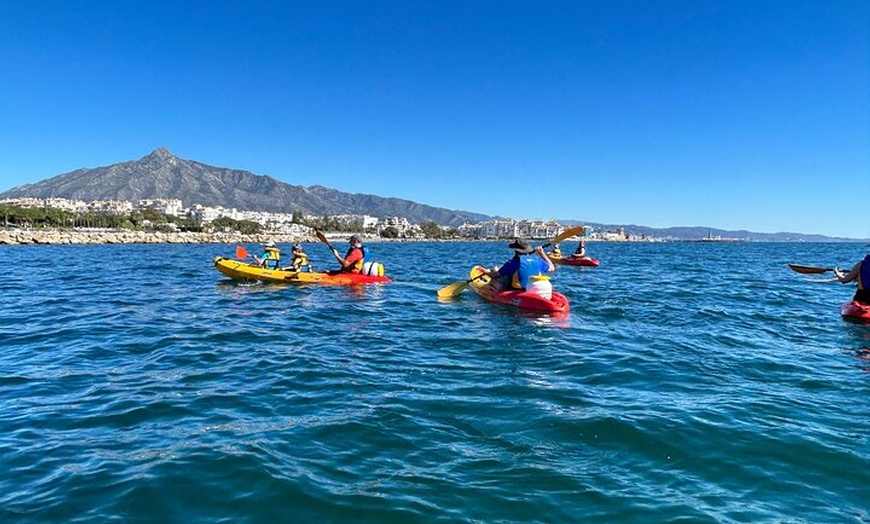 Image 6: Ruta Guiada en Kayak en Puerto Banús Marbella
