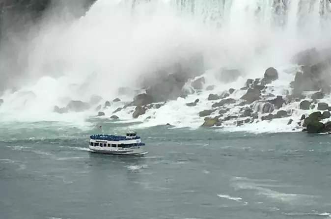 Niagara Falls Discovery Pass with Guided USA tour - Primary Image