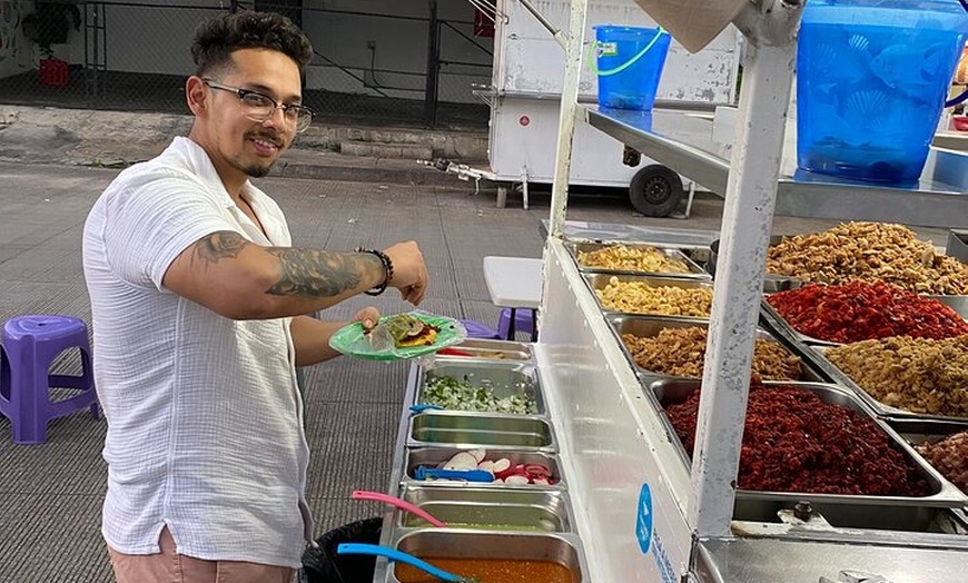 Image 2: Local Taco Tour in Cancun with Tequila Tasting and Dessert