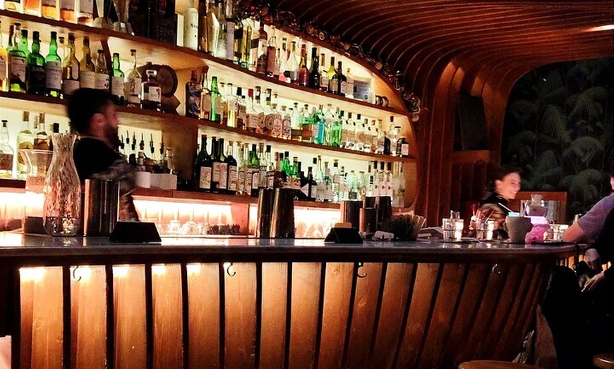 Image 1: Explora bares en Barcelona