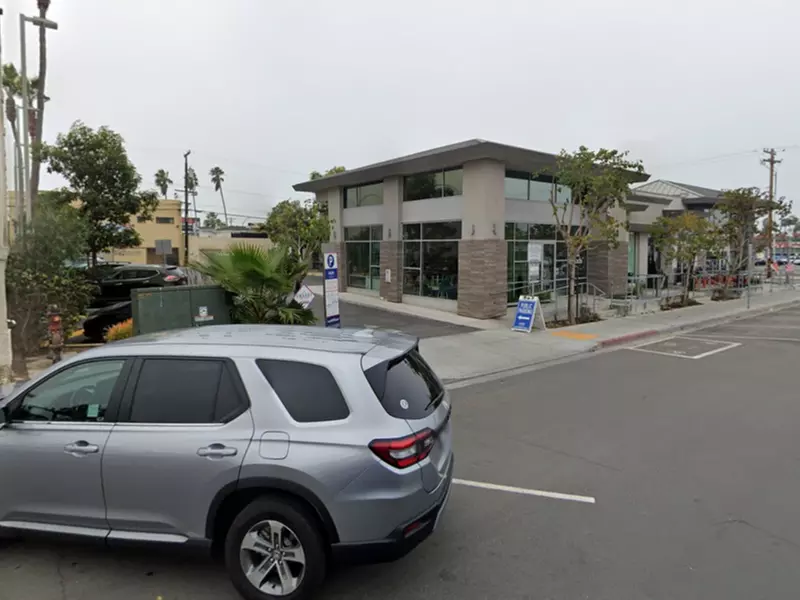 Parking at [SD42] 1947 Cable St. Lot