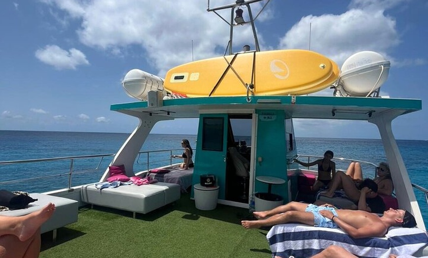 Image 20: Paseo en catamarán por Formentera con deportes acuáticos, paella y ...