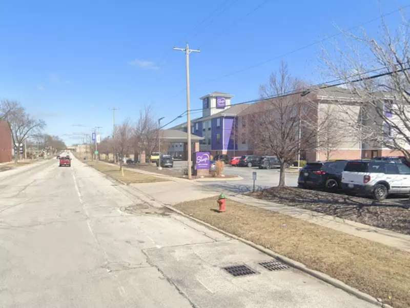 Parking at Sleep Inn & Suites Milwaukee Airport Lot MKE
