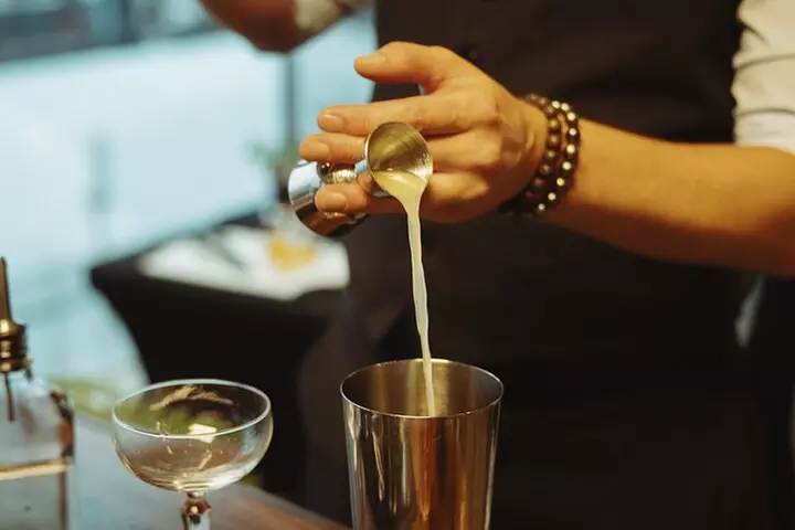 Seattle Hands On Cocktail Class